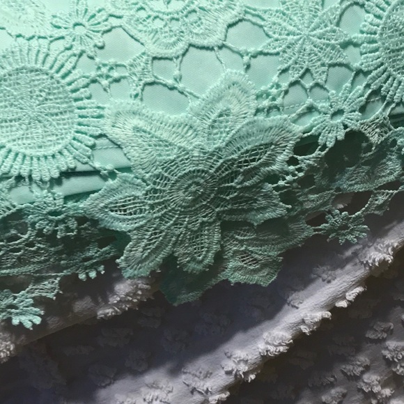 Green lace skirt to match previously listed top - Picture 3 of 3